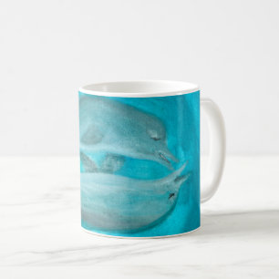 Zwei Delphine spielen frei und wild im Ozean Kaffeetasse
