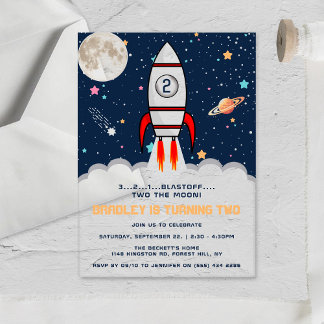 Zwei der Mondraketen zum 2. Geburtstag Acryleinladungen