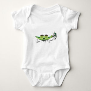 Zwei Erbsen in einem Pod   Junge Zwillinge Baby Strampler