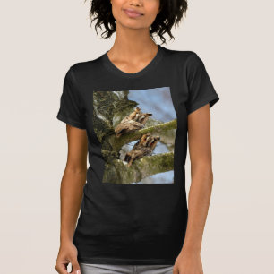 Zwei Eulen im Wald, Vögel, T - Shirt wild lebender