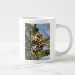 Zwei Eulen im Wald, Vögel, Wildtiere Riesenkaffee Jumbo-Tasse