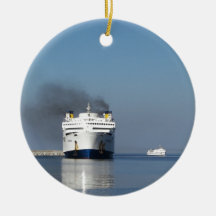 Zwei Fähren in Griechenland