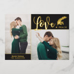 Zwei Fotos Elegante Liebe und Frieden | Schwarz Folien Feiertagskarte<br><div class="desc">Diese wunderschöne Weihnachten Zwei-Foto-Karte mit stylischer Typografie, Lektüre, "Liebe & Frieden" in echter Goldfolie auf einem abgedämpften schwarzen Hintergrund. Andere Folienoptionen sind Rose Gold und Silber. Ein Kiefernspieß mit Beeren sorgt für eine festliche Touch. Die Kartenrückseite wird leer verlassen - verlassen wie besehen, ein anderes Foto hinzugefügt oder der Platz...</div>