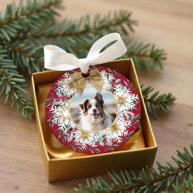 Zwei Fotos Weihnachten Feierliche Schneeflocke Rot Ornament (Two Photo Christmas Festive Snowflake Red Wreath Ornament)