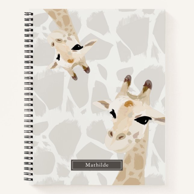 Zwei Giraffen Beige Muster Notizbuch (Vorderseite)