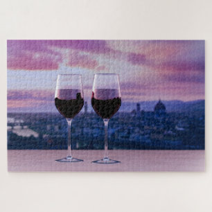 Zwei Gläser Rotwein auf der Silhouette von Florenz