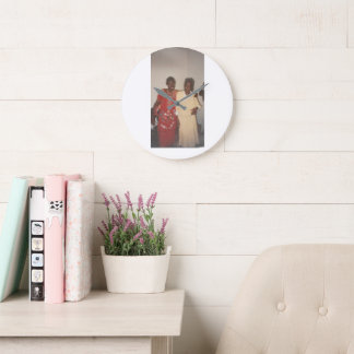 Zwei große Mütter schließen ab Große Wanduhr