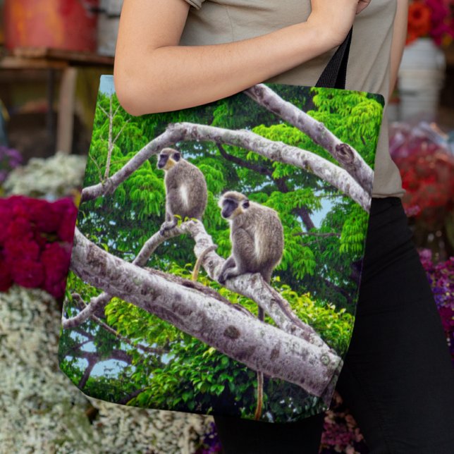 Zwei grüne Affen sitzen im Baumkronenbeutel Tasche (Von Creator hochgeladen)