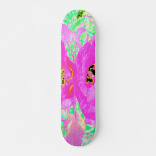 Zwei heiße Pink Pum Crazy Hibiskus in Lime Green Skateboard