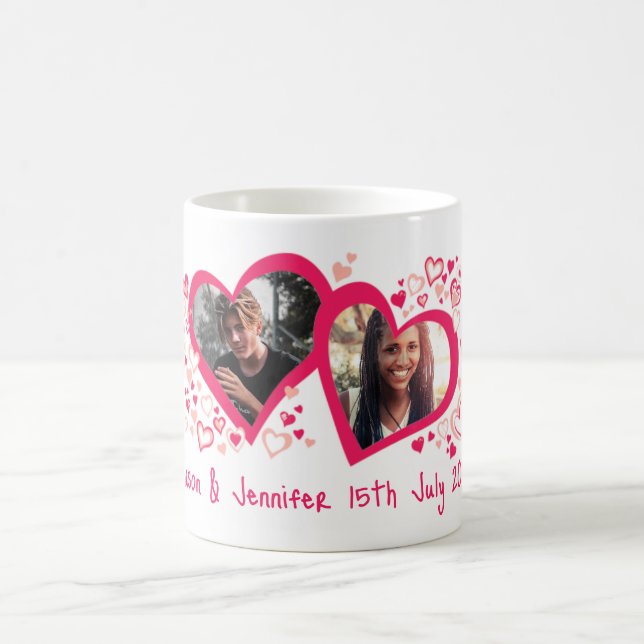 Zwei Herznamen Datum Hochzeit Foto rosa Tasse (Mittel)