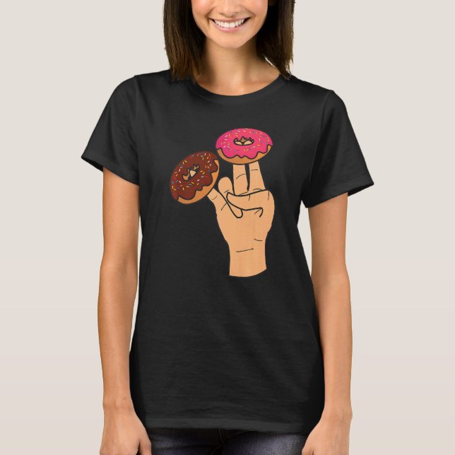 Zwei im rosa im stinkfarbenen Funny Shocker T-Shirt (Vorderseite)