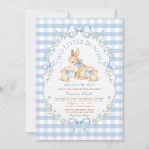 Zwei kleine Hasen Baby Shower Gingham-Einladung  Einladung