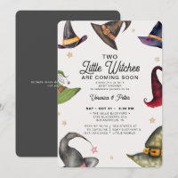 Zwei kleine Hexen Zwillingsmädchen Halloween-Kinde