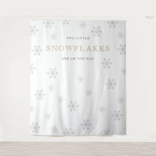 Zwei kleine Schneeflocken Babydusche Hintergrund Wandteppich