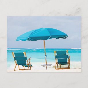 Zwei Liegen am Ozeanstrand Postkarte