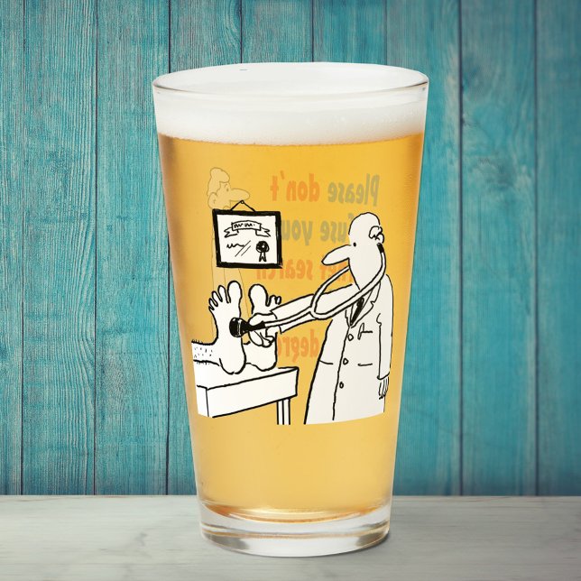 Zwei lustige Ärzte und Cartoon mit medizinischen T Glas (Von Creator hochgeladen)