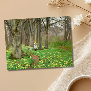 Zwei Mädchen pflücken im Frühjahrswald Blume Postkarte