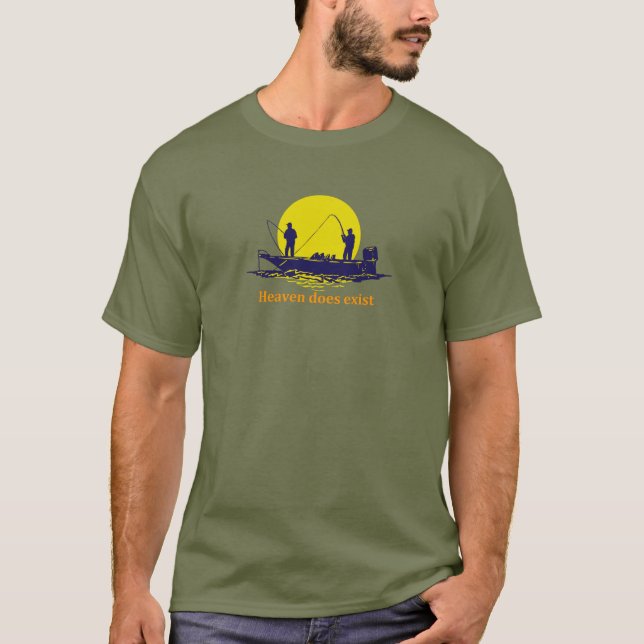 Zwei Männer, die in einem Boot gegen einen gelben T-Shirt (Vorderseite)
