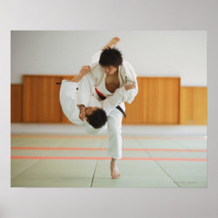 Zwei Männer konkurrieren in einem Judo-Match Poster
