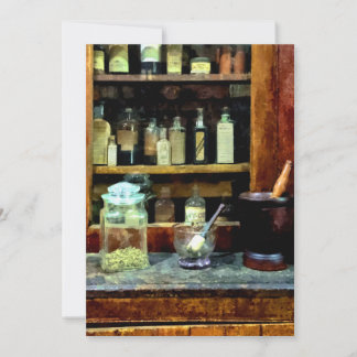 Zwei Mortar und Pestles und Glass Jar