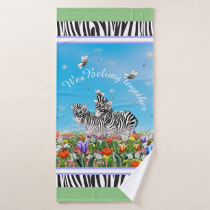 Zwei niedliche Zebras, die zusammen Sommer gehen Badehandtuch