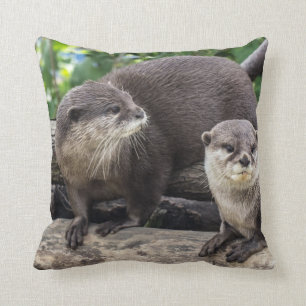 Zwei niedlicher Otter der Otter- Kissen