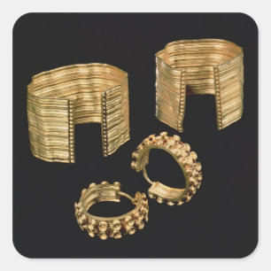 Zwei offene Armbänder und Ohrringe Quadratischer Aufkleber