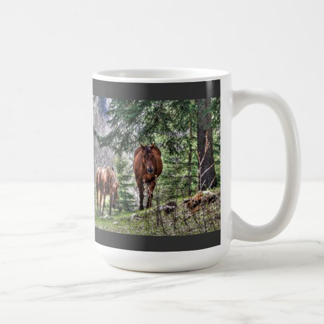 Zwei Pferde und Waldtiere Foto trinken Tasse (Rechts)