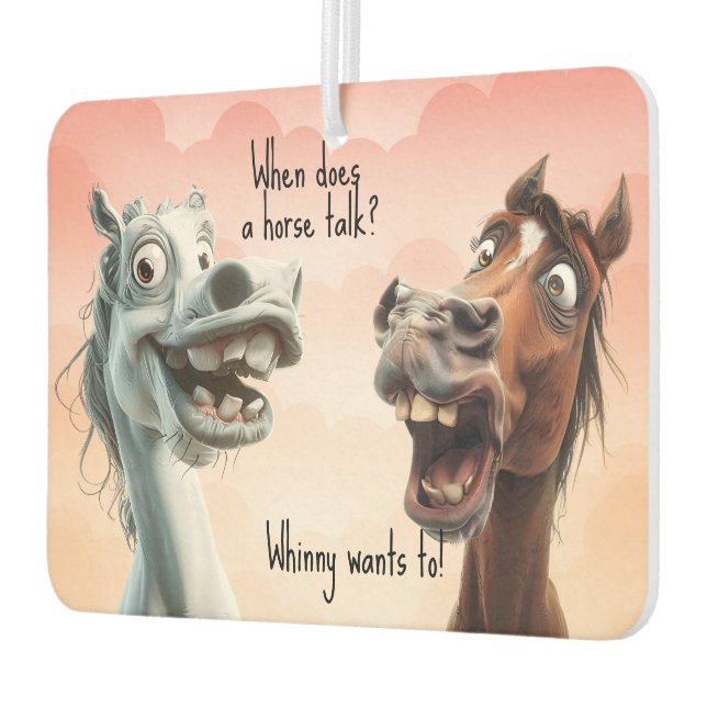 Zwei Quirky Horse Josh Black Pink Autolufterfrischer (Links)