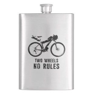 Zwei Räder, keine Regeln Bikepacking Flachmann