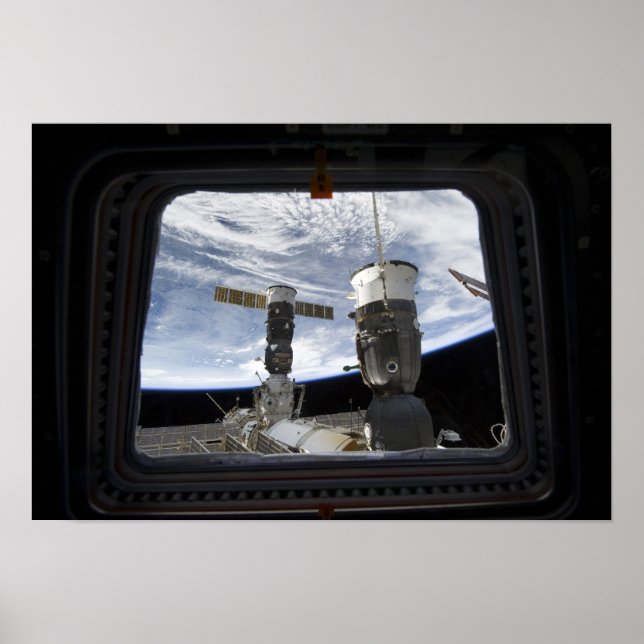 Zwei russische Raumfahrzeuge Poster (Vorne)