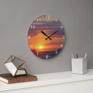 Zwei Schiffe, die an Sonnenuntergang numerierter Große Wanduhr
