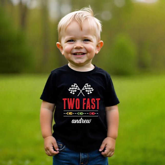 Zwei schnelle Black Race Car Baby T-shirt (Von Creator hochgeladen)