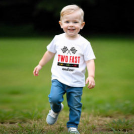 Zwei schnelle, weiße Rennwagen Baby T-shirt