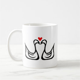 Zwei Schwäne und eine Herz-Tasse Kaffeetasse