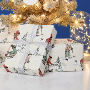 Zwei schwarze Jungs spielen Outdoor Winterhockey Geschenkpapier