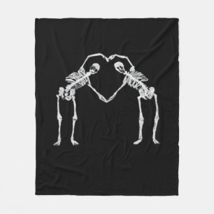 Zwei Skeleton Hearts Hands Classic Fleecedecke