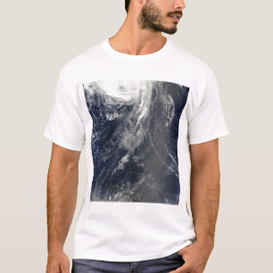 Zwei starke Stürme überspannen den Atlantik T-Shirt