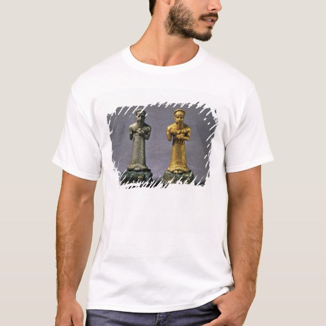 Zwei Statuetten der Männer, die Angebote der T-Shirt (Vorderseite)