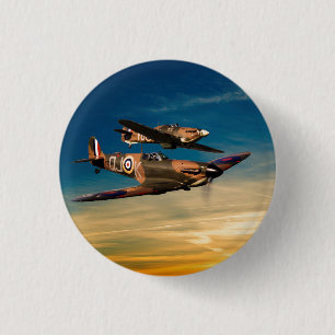 Zwei Supermarines Button