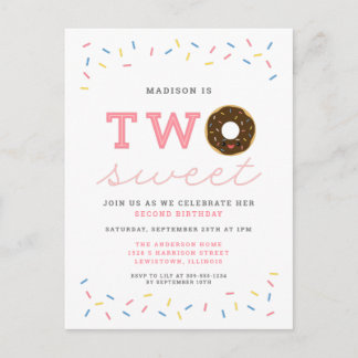 Zwei süße Donut und Sprinkles Rosa 2. Geburtstag Einladungspostkarte