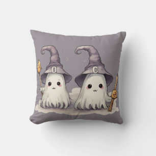 Zwei süße Geister mit Hexenhüten Grau Halloween Kissen