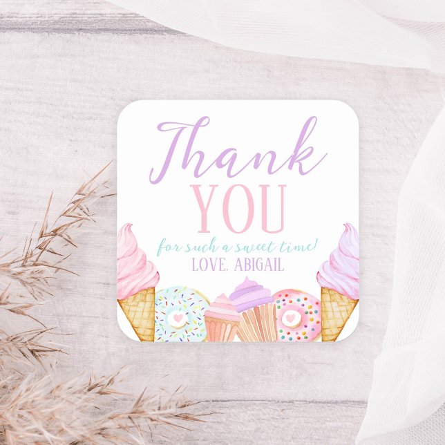 ZWEI Sweet Birthday Quadratischer Aufkleber (Von Creator hochgeladen)