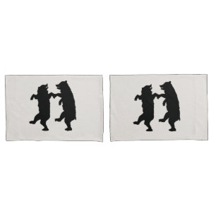 Zwei tanzende schwarze Silhouette Bären auf Weiß Kissenbezug