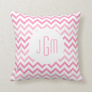 Zwei Ton-rosa Zickzack und Monogramm Kissen