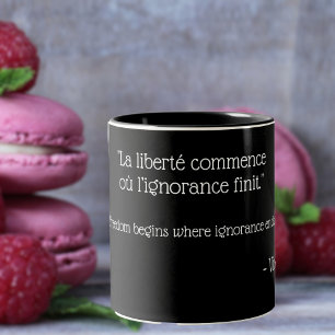 Zwei-Tone-Kaffee-Tasse - Victor Hugo-Zitat auf Fra Zweifarbige Tasse