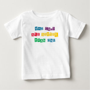 Zwei Väter sind besser als einer Baby T-shirt