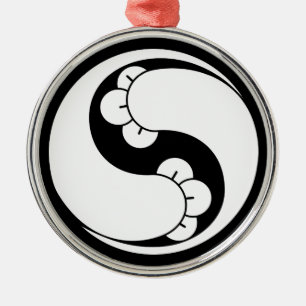 Zwei veränderte Nelkenwirbel Silbernes Ornament