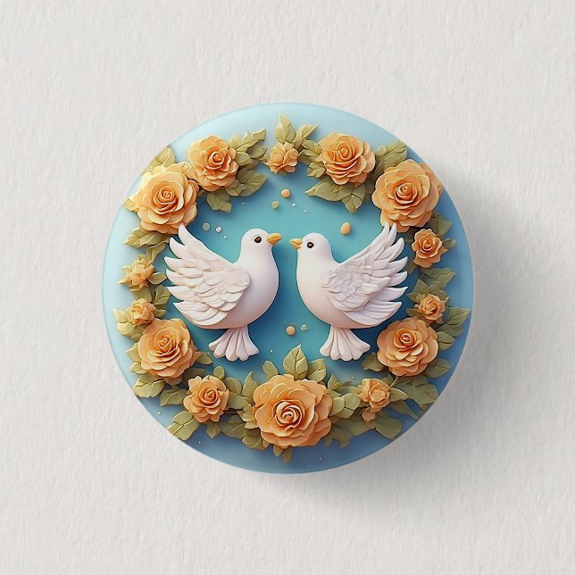 Zwei weiße Tauben inmitten eines Blumenmusters Button (Vorderseite)