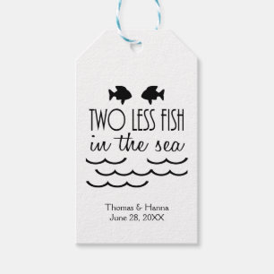 Zwei weniger Fische im Meer Hochzeit Geschenkanhänger